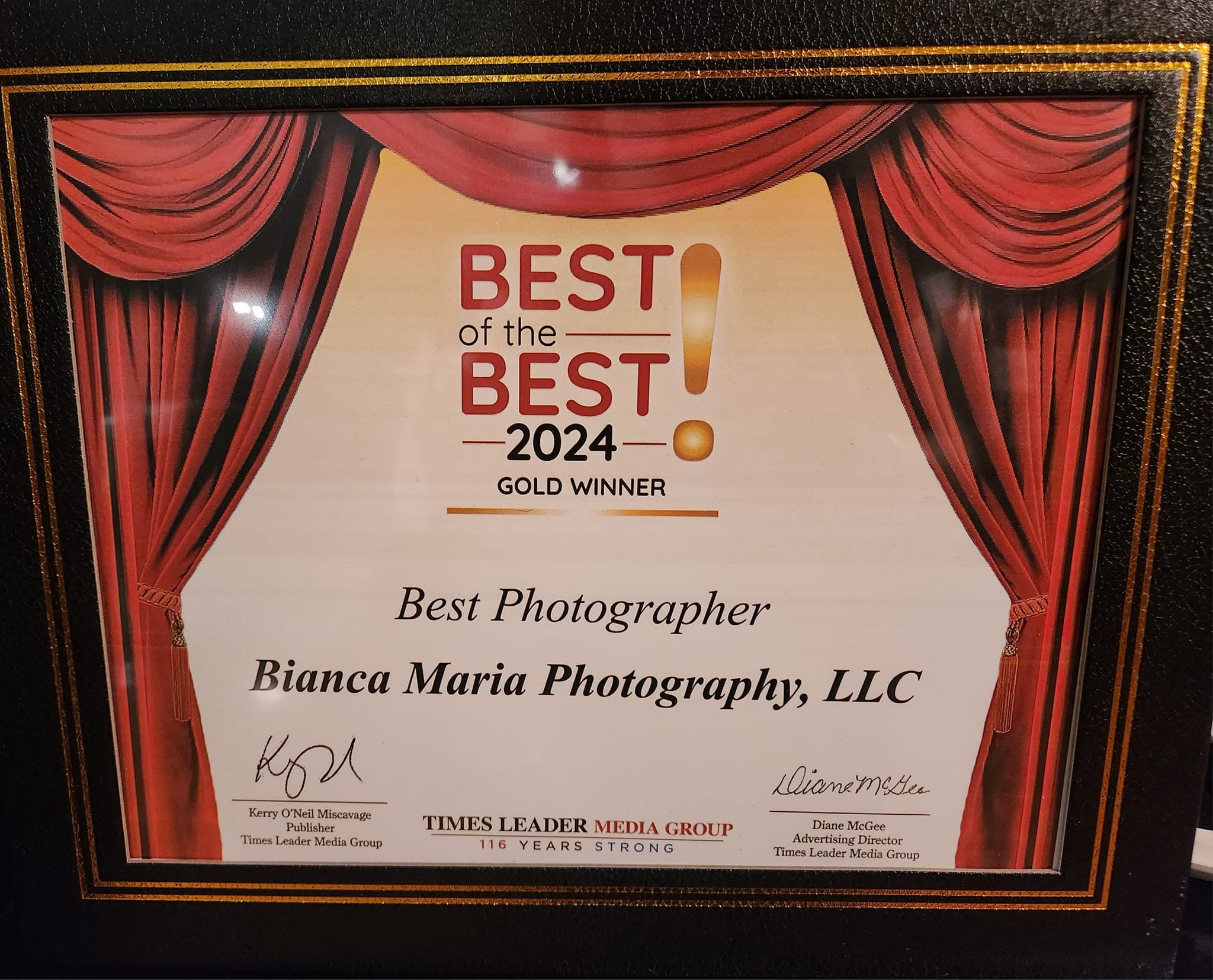 Best of the Best 2024 Gold Winner badge, Bianca Maria Photography